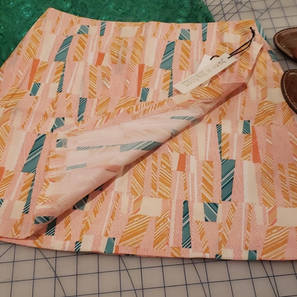 Skirt Above knee mini a line NWT sz small - Picture 4 of 7